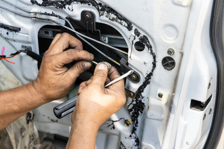 wire switches fixing scaled car and door unlocking services tailored to palm city, fl residents